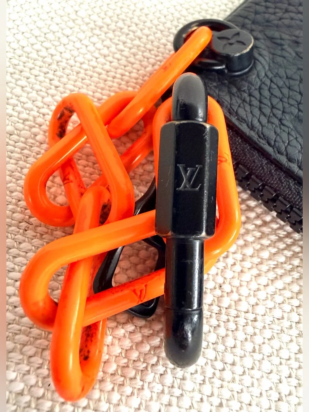 LOUIS VUITTON Virgil Abloh SS19 Défilé Homme Runway Pochette Clés